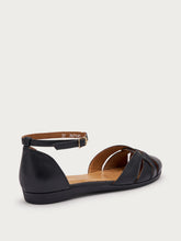 Fisherman-Sandalen aus Leder mit Knöchelriemchen - Schwarz | FRAU