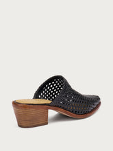 Hand-woven leather mules - Black | FRAU