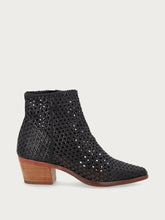 Hand-woven leather ankle boots - Black | FRAU