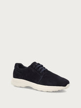 Superleichter Sneaker aus Veloursleder - Blau | FRAU