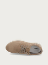 Superleichter Sneaker aus Veloursleder - Sand | FRAU