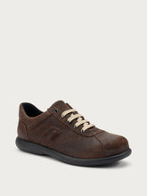 Vintage-effect casual sneakers - Brown | FRAU