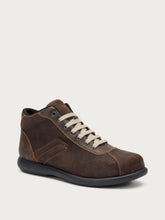 Lässiger Desert Boot aus gefettetem Leder - Braun | FRAU