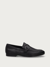 Deconstructed leather loafers with buckle - Black | FRAU