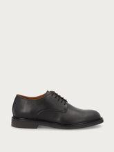 Leather lace-ups with contrasting outsole - Black | FRAU