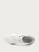 Plateau-Sneaker aus Leder - Weißbronze | FRAU