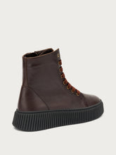 Schnürstiefel aus Leder mit gerillter Sohle - HOLZschwarz | FRAU