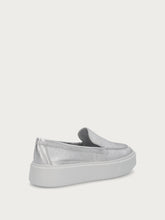 Silberne Leder-Slip-ons - Silber | FRAU