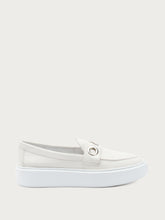 Slip-On aus Leder mit Ösen - Weiß | FRAU
