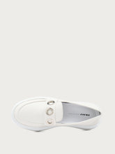 Slip-On aus Leder mit Ösen - Weiß | FRAU