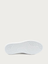 Slip-On aus Leder mit Ösen - Weiß | FRAU