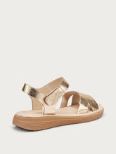 Sandali ComfortTech in pelle laminata con strap - Platino | FRAU