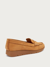 ComfortTech nubuck loafers - Caramel | FRAU
