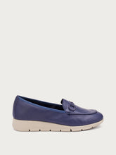 ComfortTech leather loafers with clasp detail - Navy Blue | FRAU