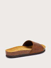 Oiled nubuck sliders with plain strap - Cognac | FRAU