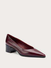 Almond-Cut pumps in shiny creased-effect leather - Bordeaux | FRAU