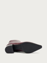 Heeled ankle boots in creased-effect shiny leather - Bordeaux | FRAU