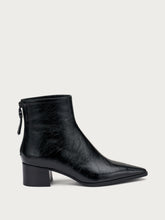 Heeled ankle boots in creased-effect shiny leather - Black | FRAU