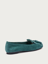 Mocassino con nappine in suede - Verde Alga | FRAU
