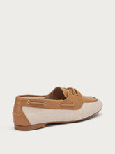 Flache Bootsmokassins aus zwei Materialien - Elfenbein | FRAU