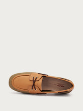 Flache Bootsmokassins aus zwei Materialien - Planet | FRAU