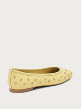 Ballerinas mit Nieten - Mimose | FRAU
