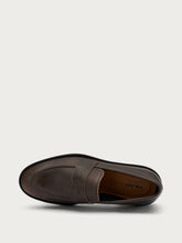 Distressed-effect saddle loafers - Antique Brown | FRAU