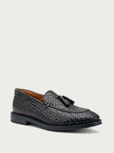 Elegant woven leather moccasins - Black | FRAU