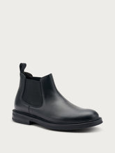 Leather Chelsea boots with tonal elastic - Black | FRAU