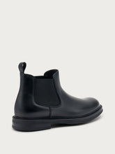 Leather Chelsea boots with tonal elastic - Black | FRAU