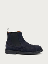 Brit-style Chelsea boots in antiqued suede - Blue | FRAU