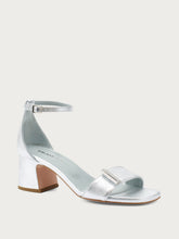 Sandale aus laminiertem Leder mit Absatz - Silber | FRAU