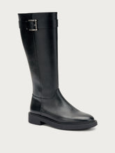 Leather boots with buckle - Black | FRAU