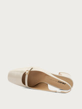 Slingback in vernice con cinturino - Ecrù | FRAU