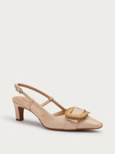 Slingback in pelle con accessorio - Crema | FRAU
