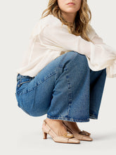 Slingback in pelle con accessorio - Crema | FRAU