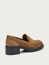 Heeled suede loafers - Light tan | FRAU