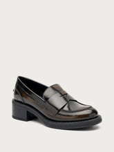 Heeled polished leather loafers - Taupe | FRAU