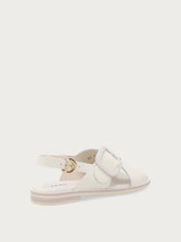 Leather sandals with tonal buckle - Off White | FRAU