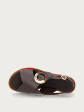 Leather sandals with round buckle - Dark Brown | FRAU