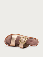Laminated leather sliders with buckle - Champagne | FRAU