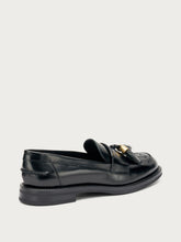 Brushed leather loafers with tassels - Black | FRAU
