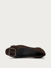 Suede pumps with tonal buckle - Cocoa | FRAU