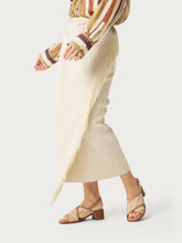 Raffia crossover-strap sandals with block heel - Straw | FRAU