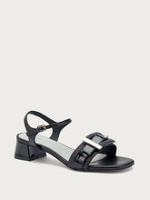 Sandalo con maxi fibbia - Nero | FRAU