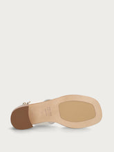 Sandale aus Leder mit Blockabsatz - Off White | FRAU