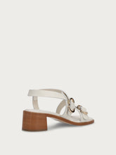 Multi-Strap-Sandalen aus Leder mit Blockabsatz - Off White | FRAU