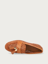 Mocassino in pelle intrecciata con nappine - Cognac | FRAU