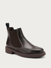 Chelsea boots with wing-tip detail - Dark Brown | FRAU