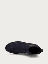 Finished suede Chelsea boots with wing-tip design - Blue | FRAU